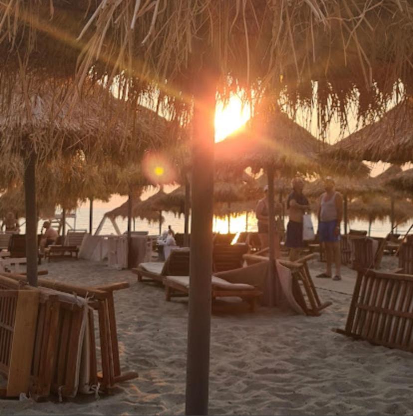 Lovely Studio Apartment Beachfront Durrës Kültér fotó